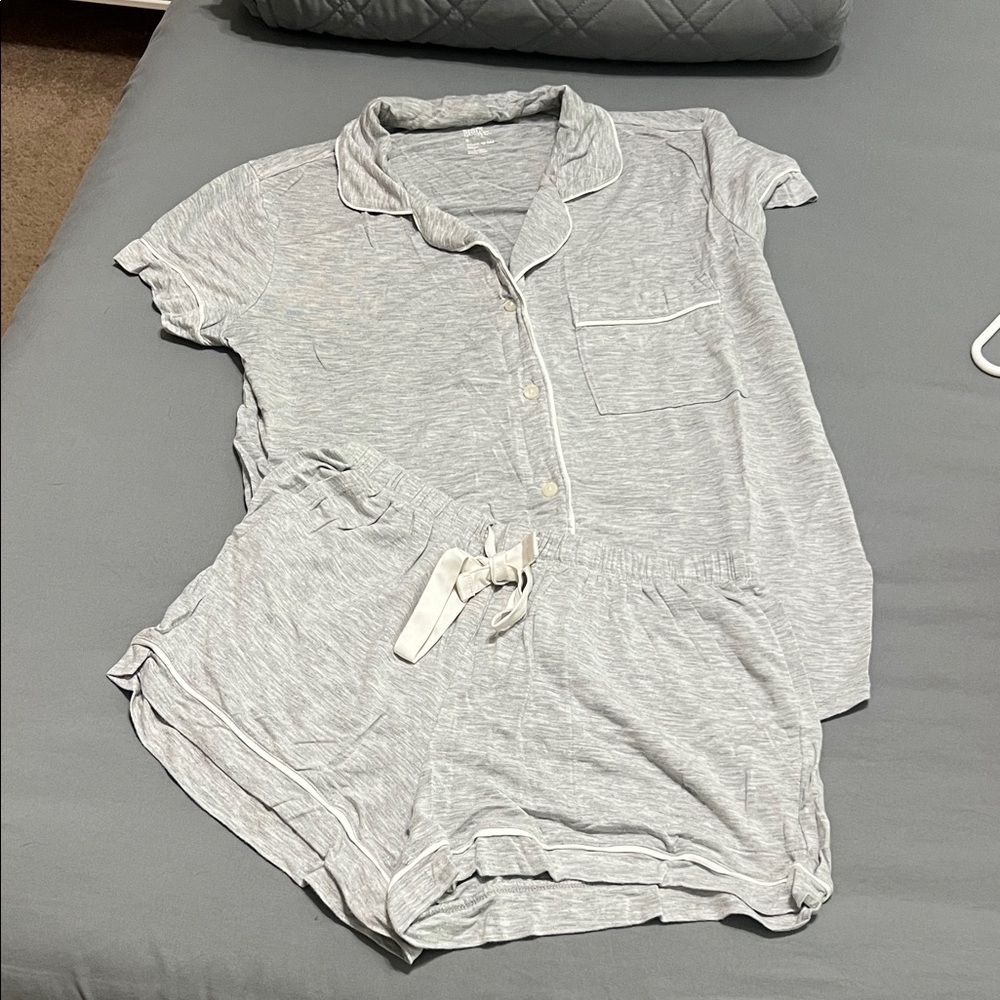 SOLD ON VINTED: stars above Light Gray Short Sleeve Pajama Top & Shorts Set